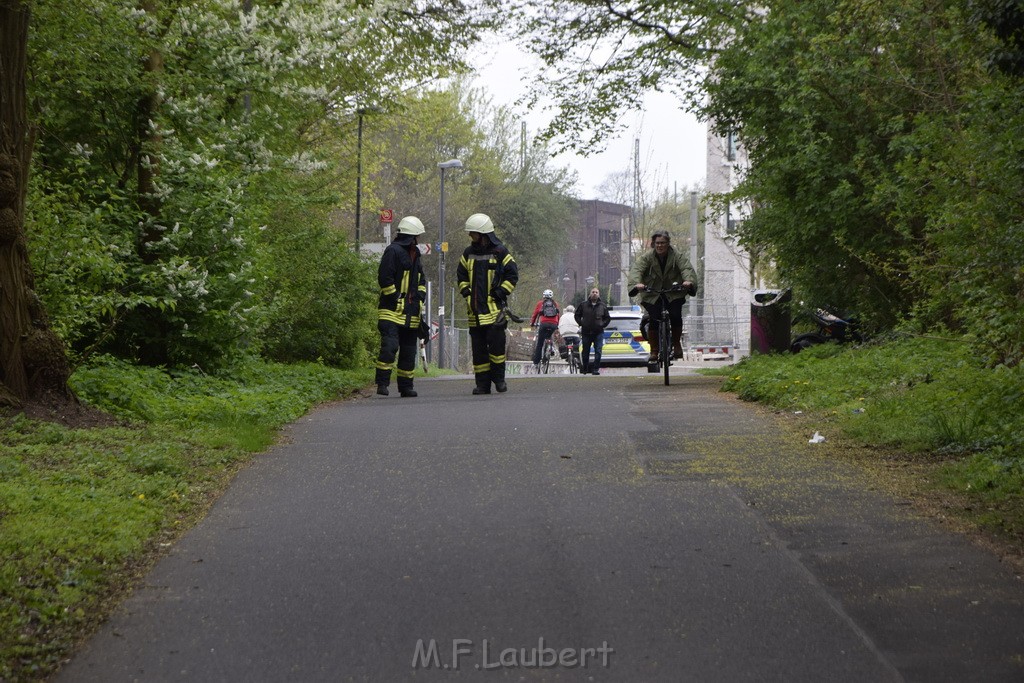 Einsatz BF Koeln in Koeln Buchheim Arnsbergerstr P19.JPG - Miklos Laubert